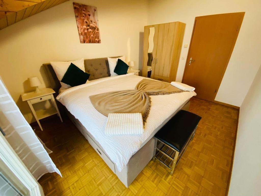 Lake View Apartment -14 Niederried bei Interlaken Eksteriør billede